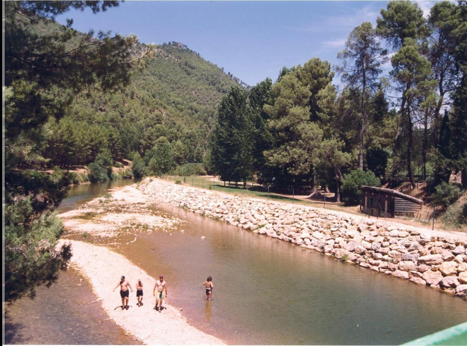 Camping Rural Llanos De Arance كوتو ريوس المظهر الخارجي الصورة