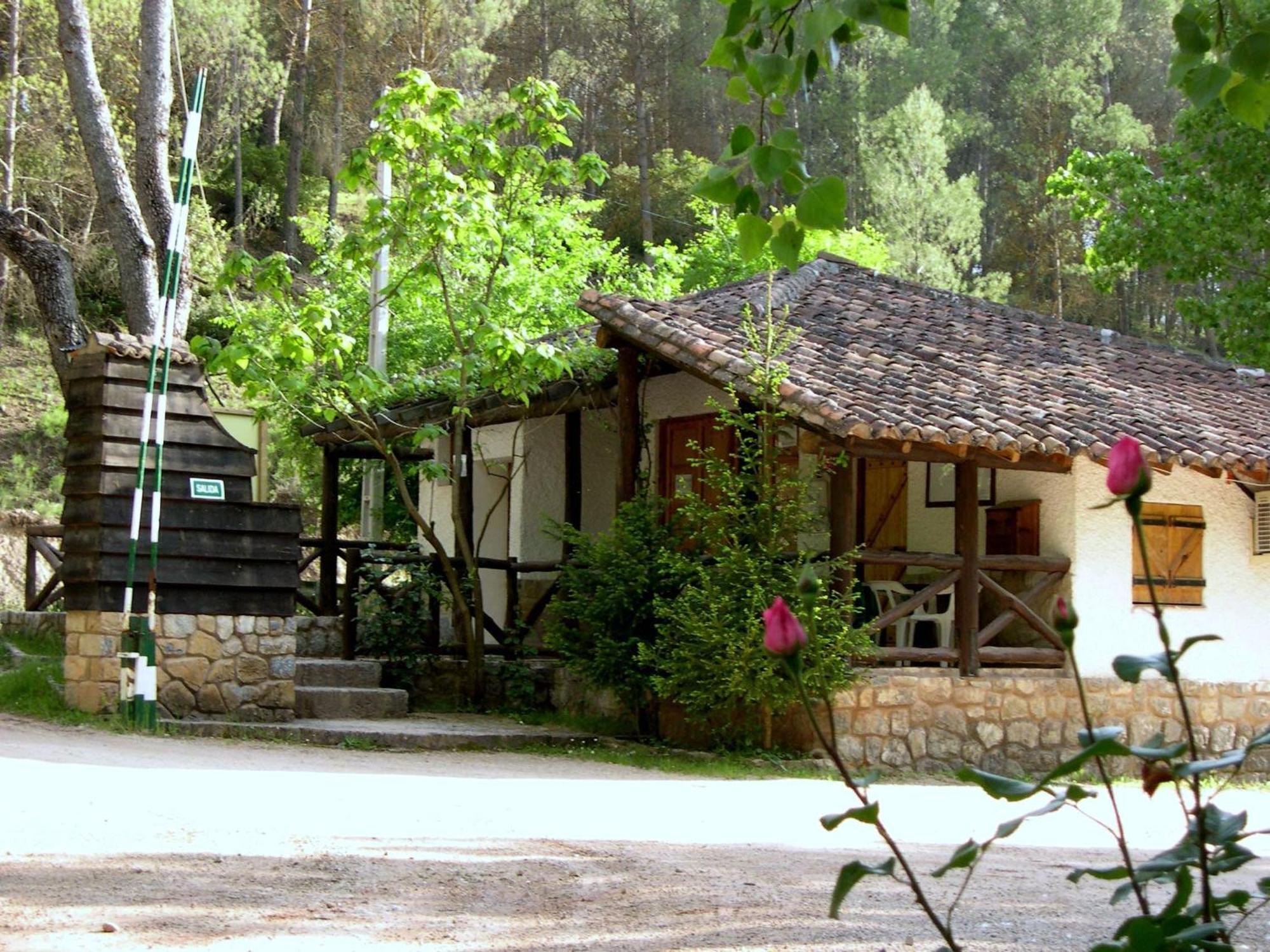 Camping Rural Llanos De Arance كوتو ريوس المظهر الخارجي الصورة