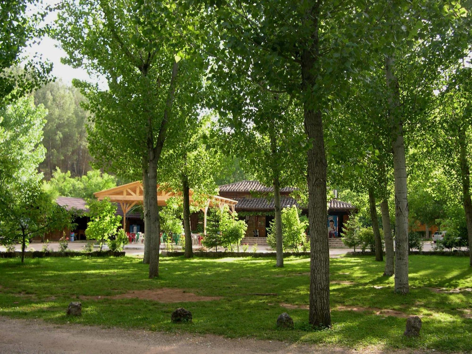 Camping Rural Llanos De Arance كوتو ريوس المظهر الخارجي الصورة